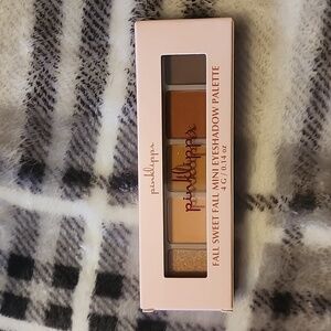 Fall mini eyeshadow palette